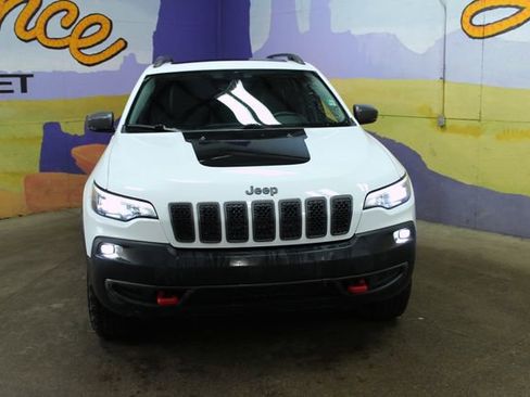 Used 2021 Jeep Cherokee Trailhawk w/ Sun & Sound Group AWD/4WD image 3