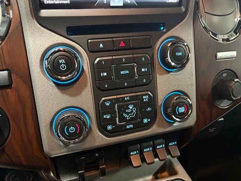 Used 2016 Ford F250 Lariat w/ Lariat Ultimate Package image 20