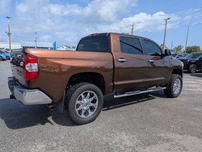 Used 2017 Toyota Tundra SR5 w/ SR5 Upgrade Package