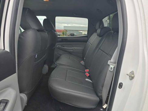 Used 2014 Toyota Tacoma 4x4 Double Cab w/ TRD Sport Package image 16