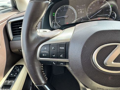 Used 2018 Lexus RX 350L Luxury w/ Accessory Package image 11