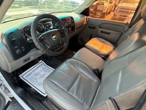 Used 2013 Chevrolet Silverado 2500 W/T image 12