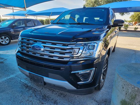 Used 2020 Ford Expedition Max Limited RWD image 2