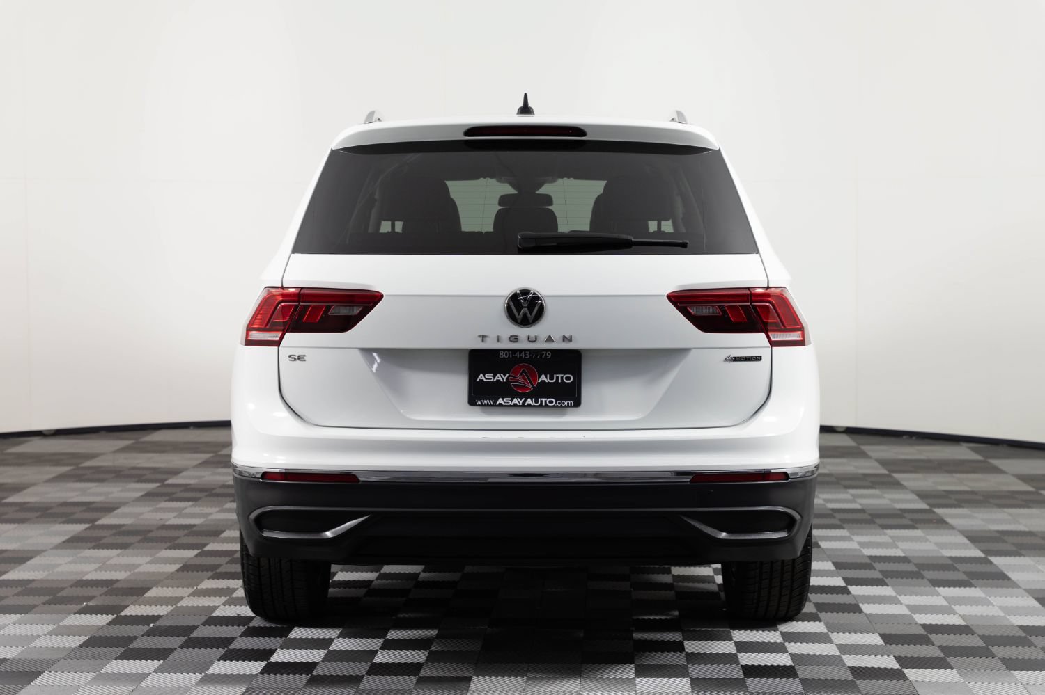 Used 2024 Volkswagen Tiguan SE AWD/4WD image 6