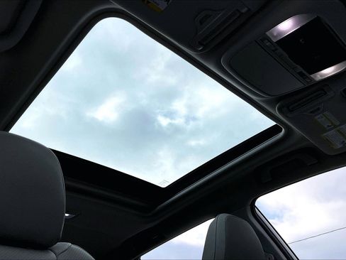 Certified 2022 Subaru Forester Limited w/ Popular Package #3 image 12