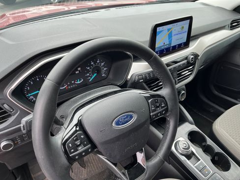 Certified 2022 Ford Escape SE w/ Cold Weather Package image 7