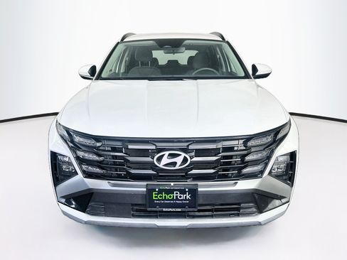 Used 2025 Hyundai Tucson SEL FWD image 2