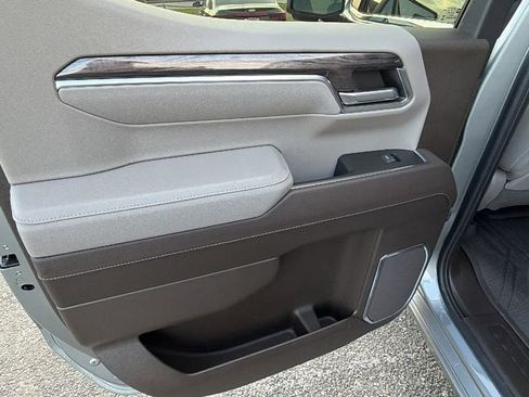 Used 2024 Chevrolet Silverado 1500 LTZ image 19