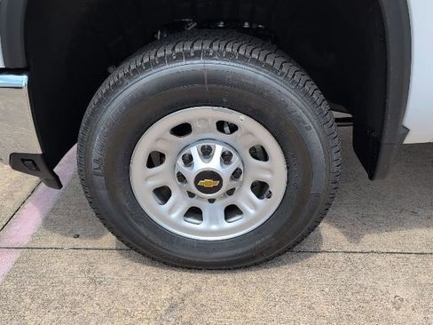 New 2025 Chevrolet Silverado 3500 W/T image 9