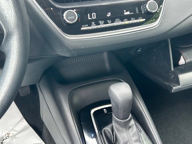 Used 2024 Toyota Corolla LE w/ LE Convenience Package FWD image 43