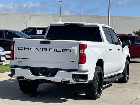 Used 2023 Chevrolet Silverado 1500 RST w/ Redline Edition AWD/4WD image 4
