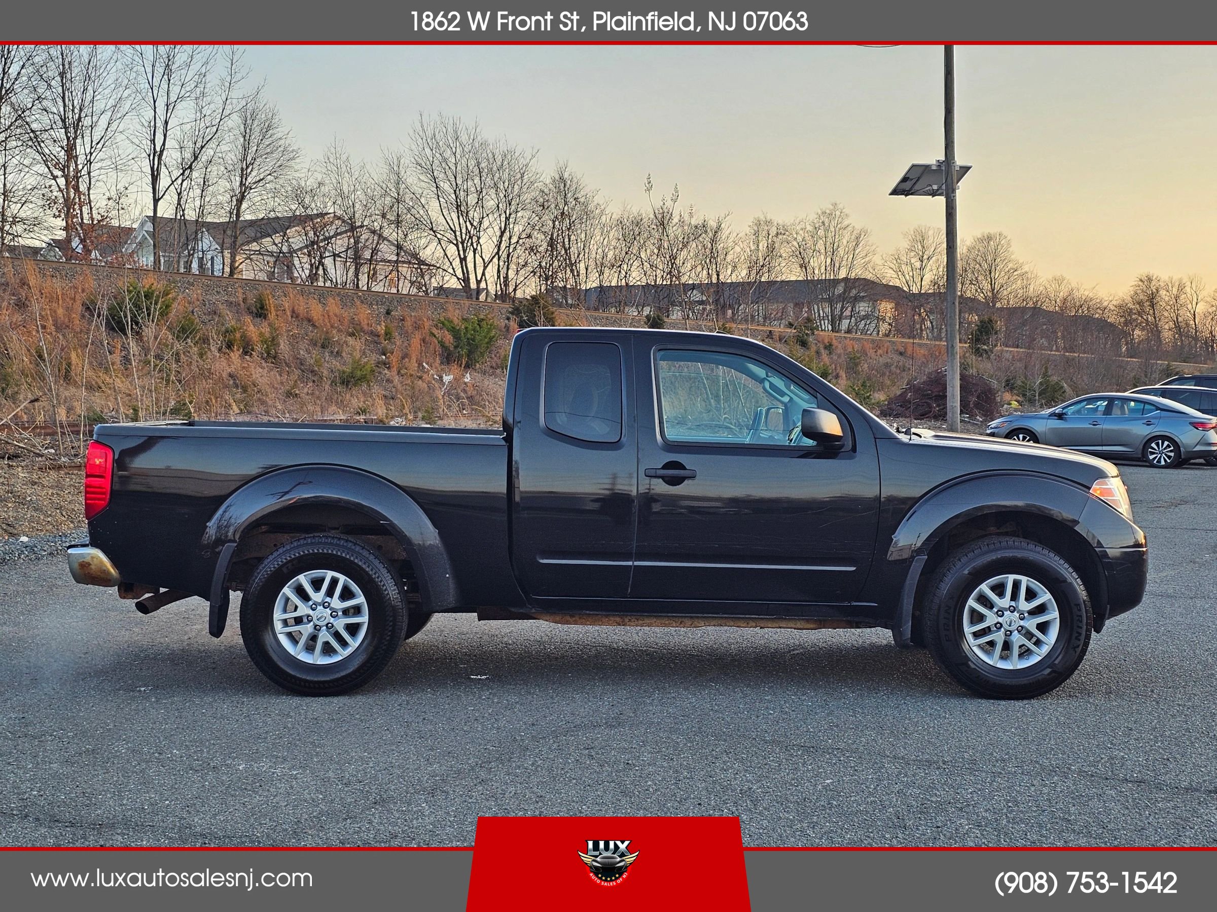 Used 2015 Nissan Frontier SV AWD/4WD image 5