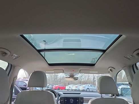 Used 2021 Volkswagen Atlas SEL image 9