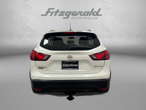Used 2017 Nissan Rogue Sport SV w/ SV Premium Package AWD/4WD image 5