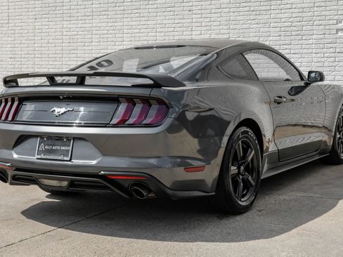 Used 2018 Ford Mustang Coupe RWD image 7