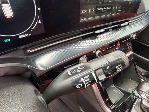 Certified 2022 Kia Carnival SX Prestige FWD image 25