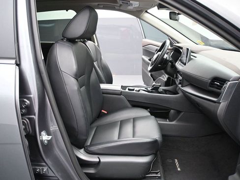 Used 2023 Nissan Rogue SV w/ SV Premium B Package AWD/4WD image 14