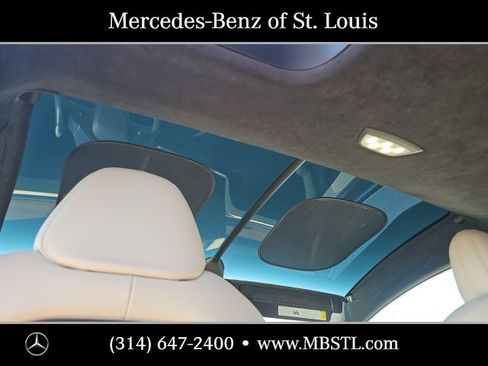 Used 2022 Tesla Model X image 19