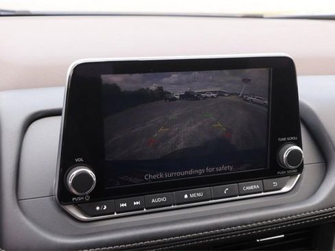 Certified 2023 Nissan Rogue SV image 15