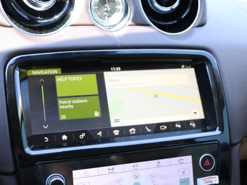 Used 2018 Jaguar XJ Supercharged RWD image 25
