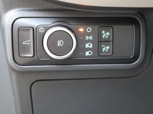 Used 2025 Ford Explorer Active w/ Active Comfort Package AWD/4WD image 31