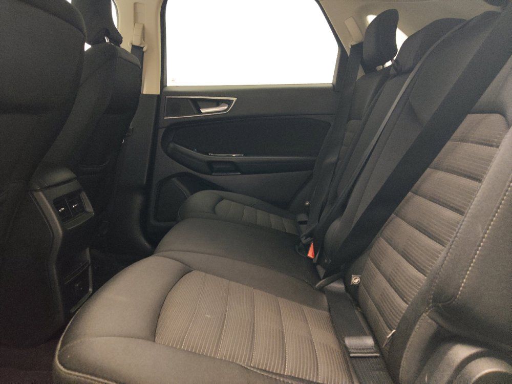Used 2019 Ford Edge SEL FWD image 18