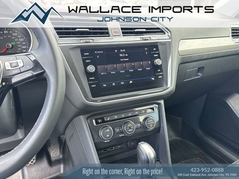 Used 2020 Volkswagen Tiguan SE w/ Panoramic Sunroof Package AWD/4WD image 24