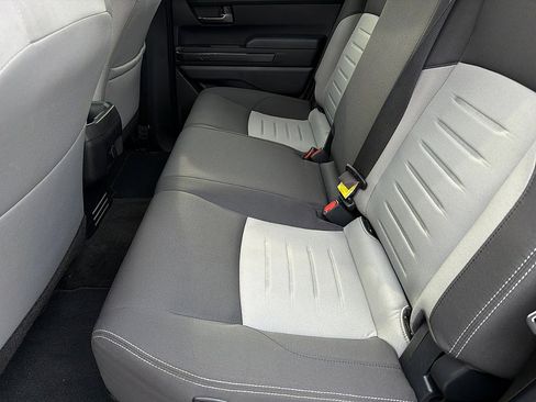 Used 2025 Toyota Tacoma TRD Off-Road image 9