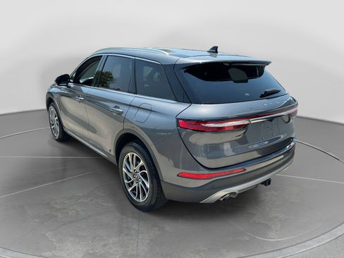 Used 2022 Lincoln Corsair Standard w/ Equipment Group 101A image 6