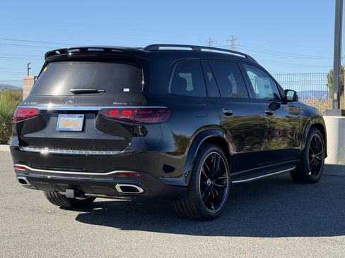 New 2026 Mercedes-Benz GLS 450 4MATIC image 8