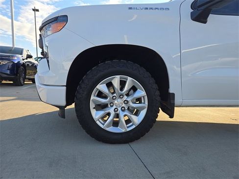 Used 2023 Chevrolet Silverado 1500 Custom image 38