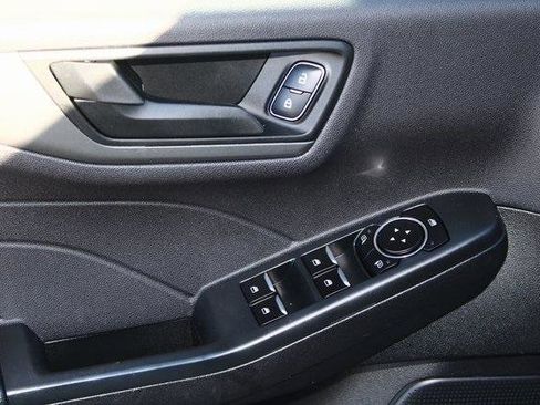 Used 2023 Ford Escape Active image 10