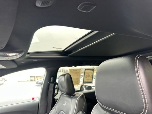 Used 2021 Chrysler Pacifica Limited w/ S Appearance Package image 26