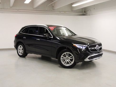 Certified 2025 Mercedes-Benz GLC 300 GLC 300 image 4