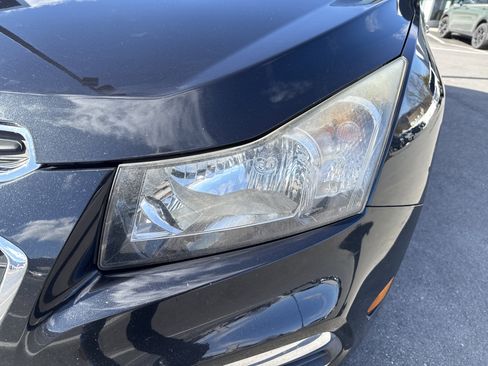 Used 2016 Chevrolet Cruze LS image 10