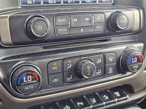 Used 2019 GMC Sierra 3500 Denali w/ Duramax Plus Package image 30