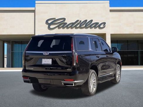 Used 2023 Cadillac Escalade Premium Luxury w/ Performance Package image 4