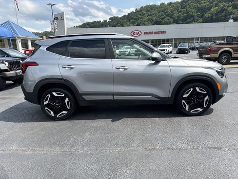 Used 2024 Kia Seltos SX AWD/4WD image 8