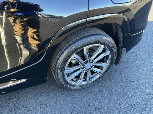 Used 2019 GMC Terrain Denali w/ Advanced Safety Package image 24