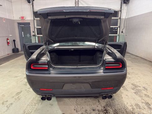 Used 2017 Dodge Challenger GT w/ Technology Group image 11