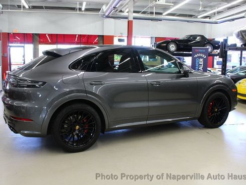 Used 2023 Porsche Cayenne GTS w/ Premium Package AWD/4WD image 61