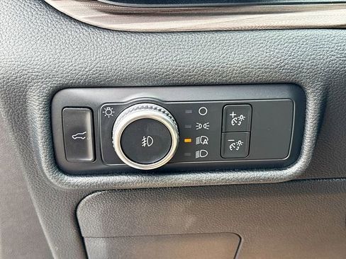 Used 2020 Ford Explorer Limited image 10