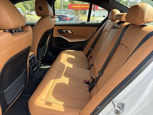 Used 2023 BMW 330i Sedan w/ Premium Package RWD image 10