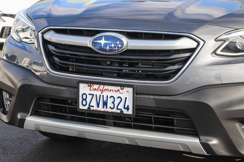 Certified 2022 Subaru Outback Touring XT AWD/4WD image 11