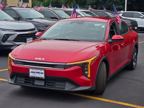 Used 2025 Kia K4 FWD image 4