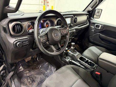 Used 2019 Jeep Wrangler Unlimited Sport S image 20