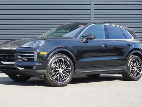 New 2026 Porsche Cayenne AWD/4WD image 1