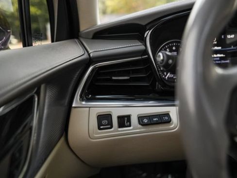 Used 2020 Cadillac XT6 Premium Luxury AWD/4WD image 29