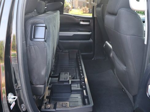 Used 2016 Toyota Tundra SR5 w/ SR5 Upgrade Package AWD/4WD image 31