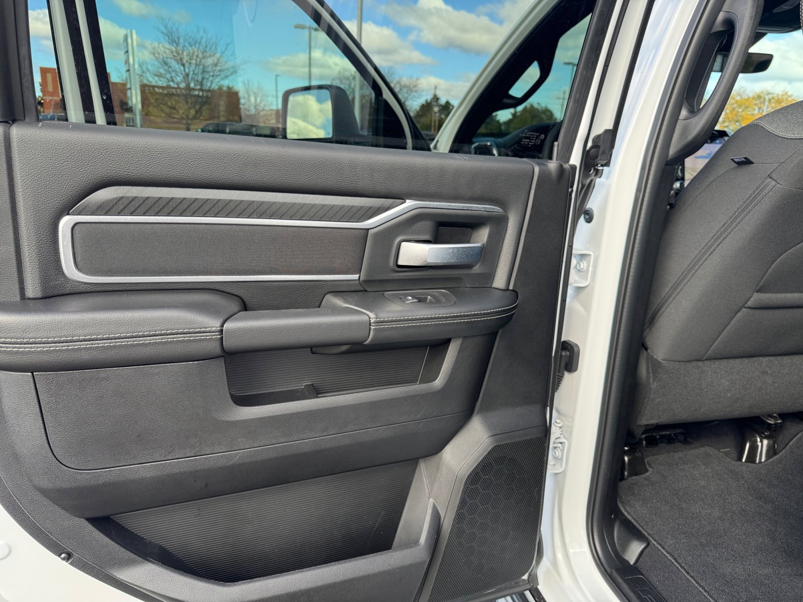 Used 2026 RAM 2500 Big Horn AWD/4WD image 25